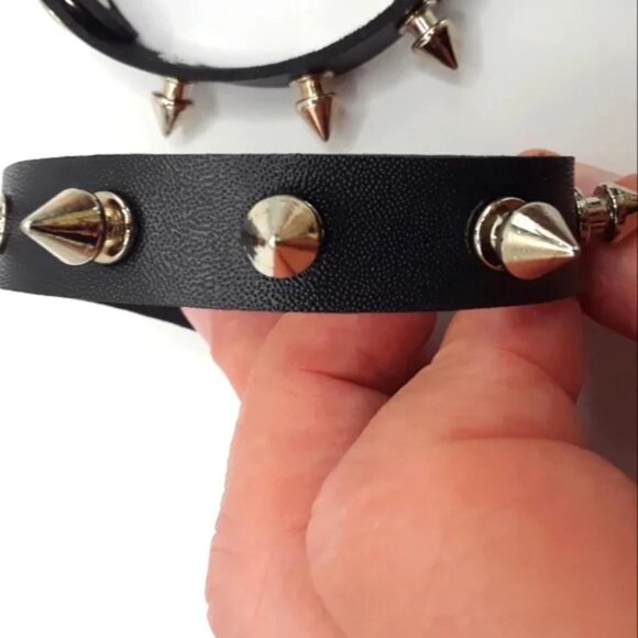 COPY - Goth Spike  vegan Leather Bracelets Set of 2 Unisex -Black-New - Picture 3 of 8